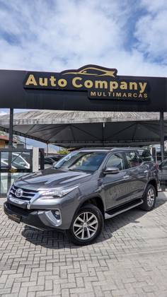 TOYOTA HILUX 2.8 SRX 4X4 CD 16V DIESEL 4P AUTOMÁTICO