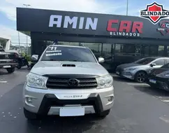 TOYOTA HILUX SW4 3.0 SRV 4X4 16V TURBO INTERCOOLER DIESEL 4P AUTOMÁTICO TOYOTA HILUX SW4 3.0 SRV 4X4 16V TURBO INTERCOOLER DIESEL 4P AUTOMÁTICO