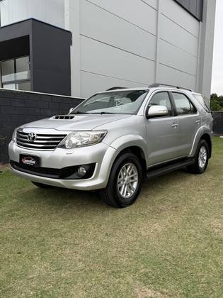 TOYOTA HILUX SW4 3.0 SRV 4X4 16V TURBO INTERCOOLER DIESEL 4P MANUAL