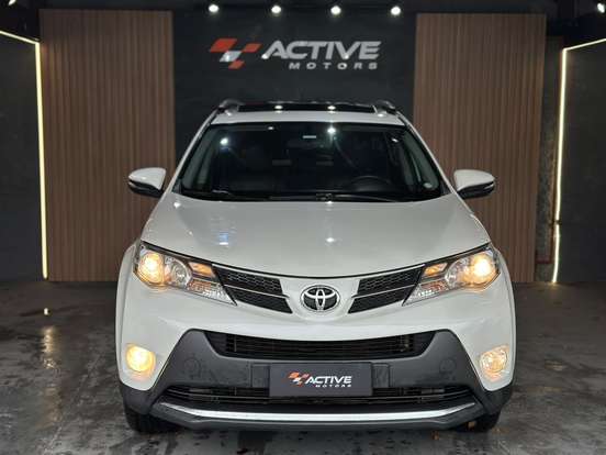 TOYOTA-RAV4-2014
