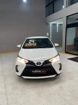 TOYOTA-YARIS-2024