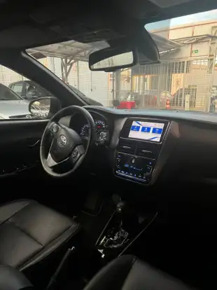 TOYOTA-YARIS-2022