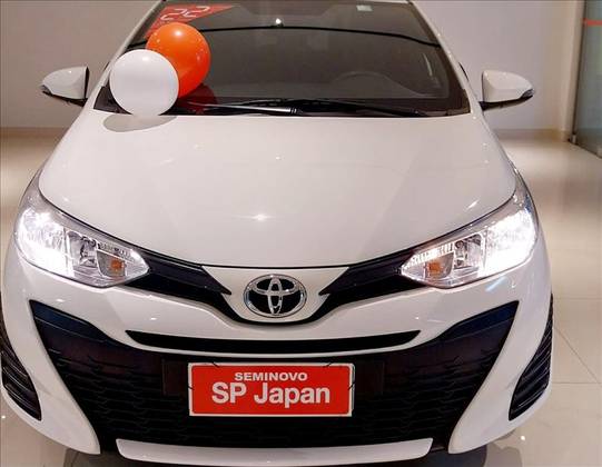 TOYOTA YARIS 1.3 16V FLEX XL LIVE MULTIDRIVE