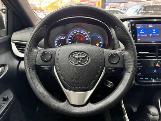 TOYOTA-YARIS-2020