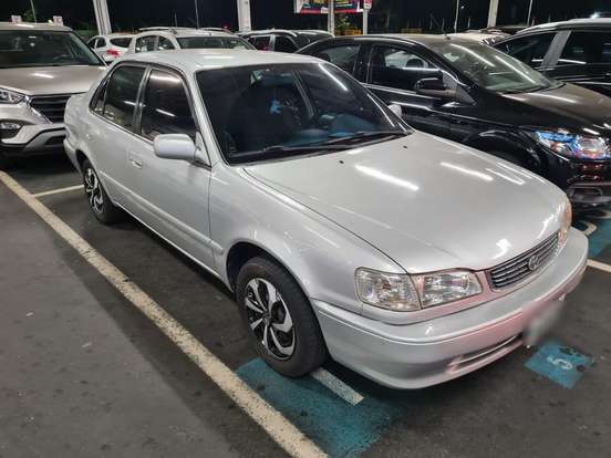 TOYOTA-COROLLA-1999