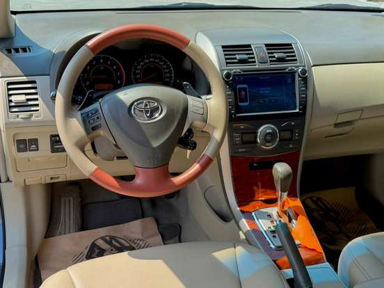 TOYOTA-COROLLA-2010