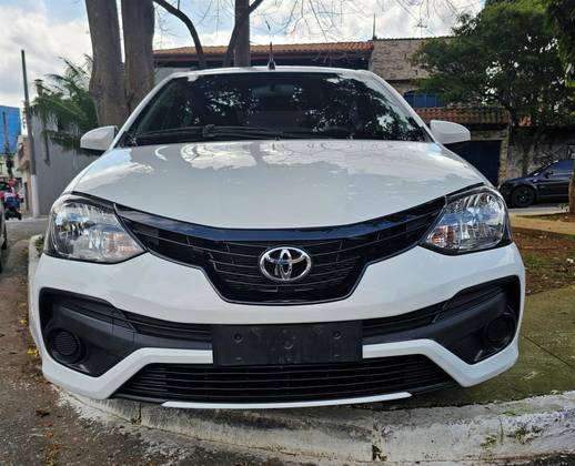 TOYOTA ETIOS 1.5 X SEDAN 16V FLEX 4P MANUAL