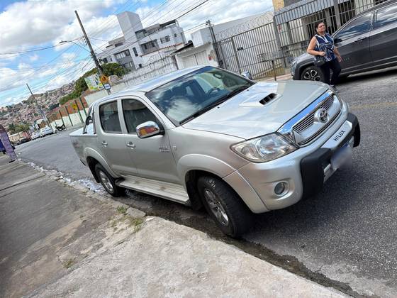 TOYOTA HILUX 3.0 SRV 4X4 CD 16V TURBO INTERCOOLER DIESEL 4P MANUAL