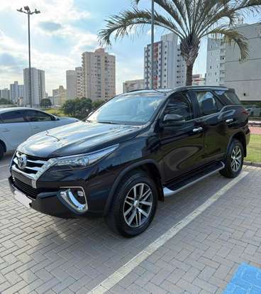 TOYOTA-HILUX SW4-2020