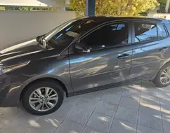 TOYOTA YARIS 1.3 16V FLEX XL LIVE MULTIDRIVE TOYOTA YARIS 1.3 16V FLEX XL LIVE MULTIDRIVE