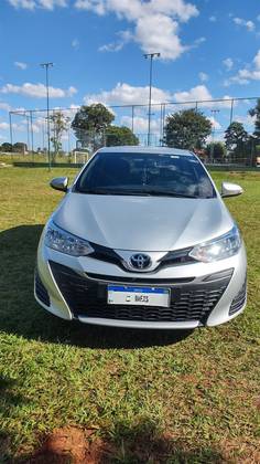 TOYOTA YARIS 1.3 16V FLEX XL LIVE MULTIDRIVE