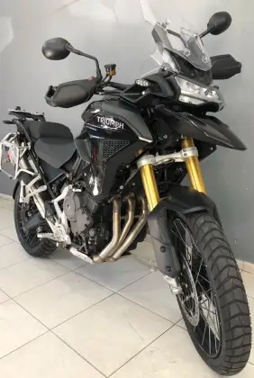 TRIUMPH TIGER 1200 BLACK EDITION 