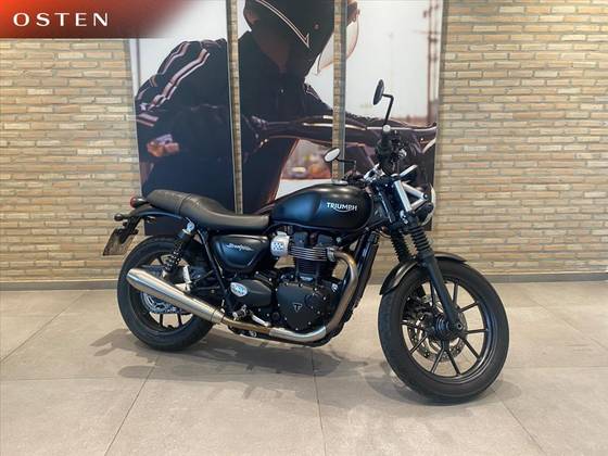 TRIUMPH STREET TWIN 