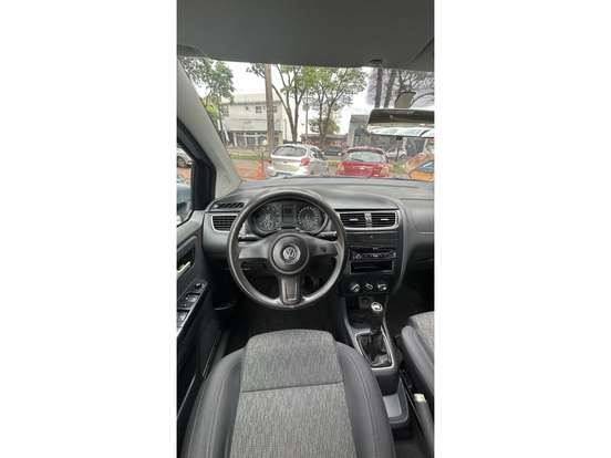 VOLKSWAGEN-FOX-2012