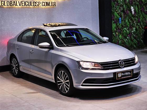 VOLKSWAGEN JETTA 2.0 COMFORTLINE FLEX 4P TIPTRONIC