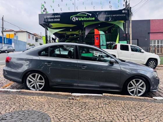 VOLKSWAGEN JETTA 2.0 TSI HIGHLINE 211CV GASOLINA 4P TIPTRONIC
