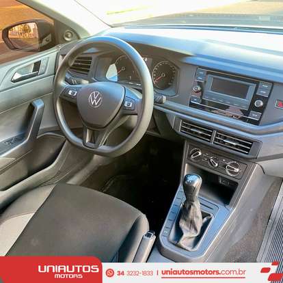 VOLKSWAGEN-POLO-2023