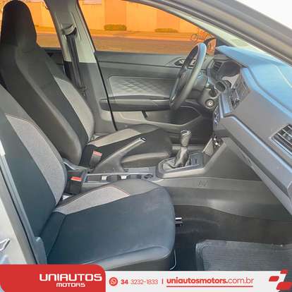 VOLKSWAGEN-POLO-2023