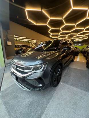 VOLKSWAGEN-TAOS-2023