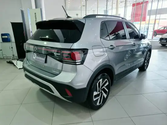 VOLKSWAGEN-T-CROSS-2024