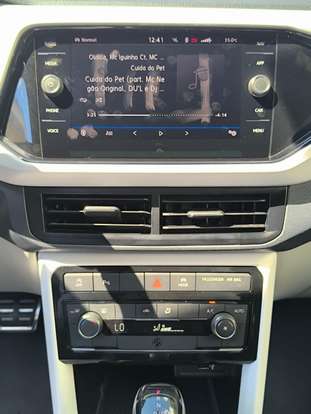 VOLKSWAGEN-T-CROSS-2019