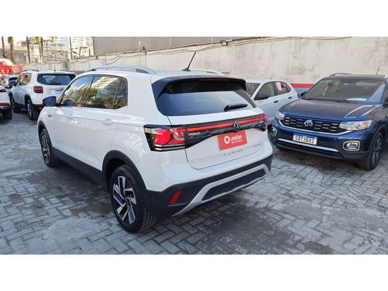 VOLKSWAGEN-T-CROSS-2025