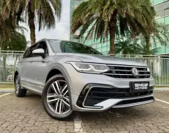 VOLKSWAGEN TIGUAN 2.0 300 TSI GASOLINA ALLSPACE R-LINE AUTOMÁTICO VOLKSWAGEN TIGUAN 2.0 300 TSI GASOLINA ALLSPACE R-LINE AUTOMÁTICO