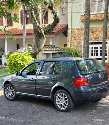 VOLKSWAGEN GOLF 1.6 MI 8V GASOLINA 4P MANUAL