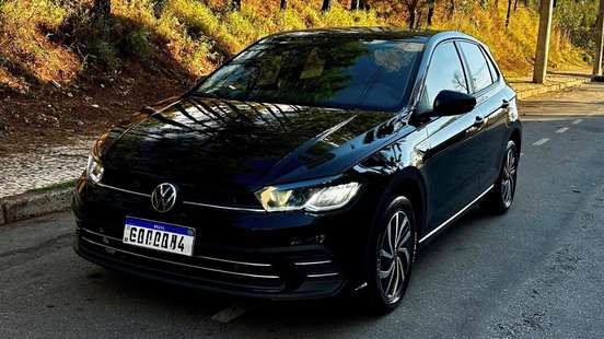 VOLKSWAGEN-POLO-2023