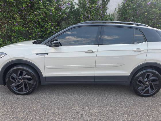 VOLKSWAGEN T-CROSS 1.4 250 TSI TOTAL FLEX HIGHLINE AUTOMÁTICO