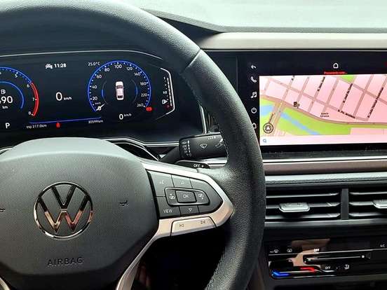 VOLKSWAGEN-VIRTUS-2023
