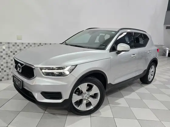 VOLVO XC40 2.0 T4 GASOLINA GEARTRONIC