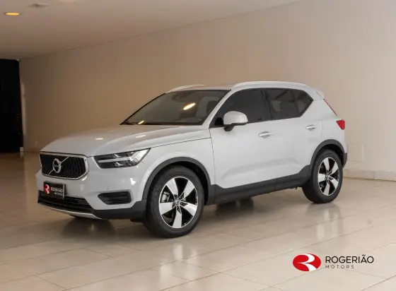 VOLVO XC40 2.0 T4 GASOLINA MOMENTUM GEARTRONIC