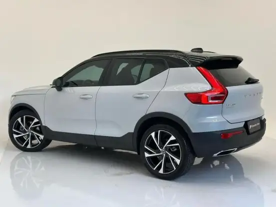 VOLVO-XC40-2.0 T5 GASOLINA R-DESIGN AWD GEARTRONIC VOLVO-XC40-2019