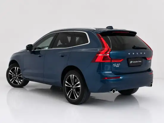 VOLVO-XC60-2.0 D5 DIESEL MOMENTUM AWD GEARTRONIC VOLVO-XC60-2019