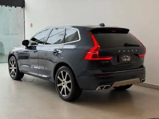VOLVO-XC60-2.0 D5 DIESEL MOMENTUM AWD GEARTRONIC VOLVO-XC60-2019