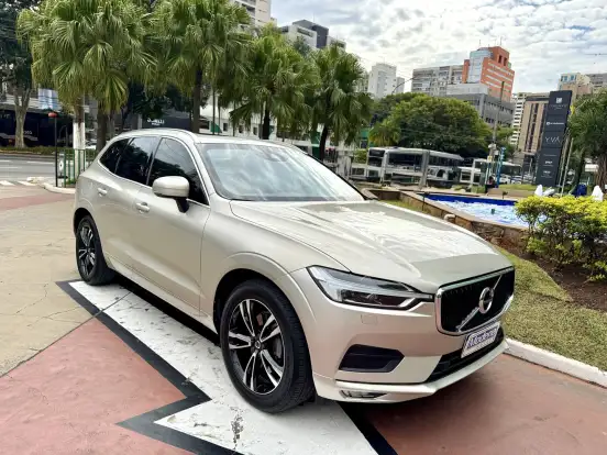 VOLVO-XC60-2.0 T5 GASOLINA MOMENTUM AWD GEARTRONIC VOLVO-XC60-2017
