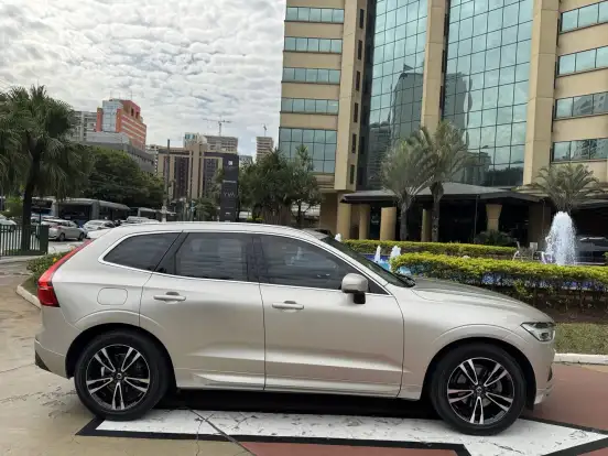 VOLVO-XC60-2.0 T5 GASOLINA MOMENTUM AWD GEARTRONIC VOLVO-XC60-2017