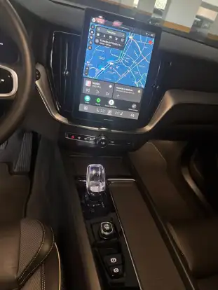 VOLVO-XC60-2025