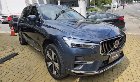 VOLVO-XC60-2022