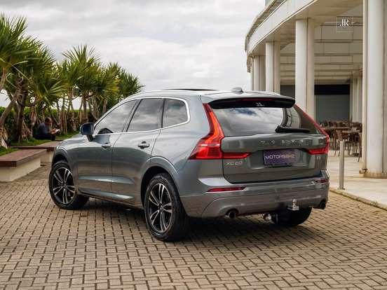 VOLVO-XC60-2019