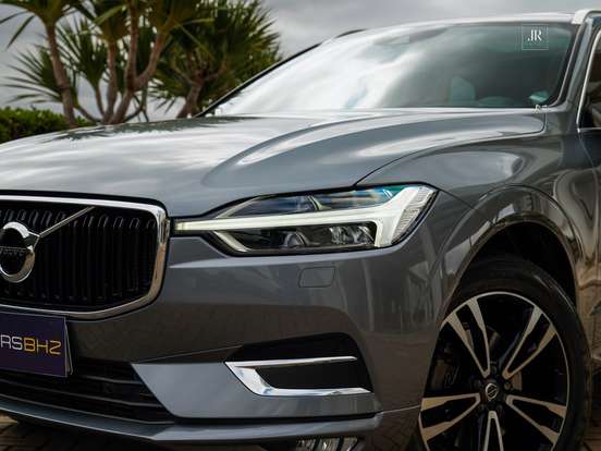 VOLVO-XC60-2.0 T5 GASOLINA MOMENTUM AWD GEARTRONIC VOLVO-XC60-2019