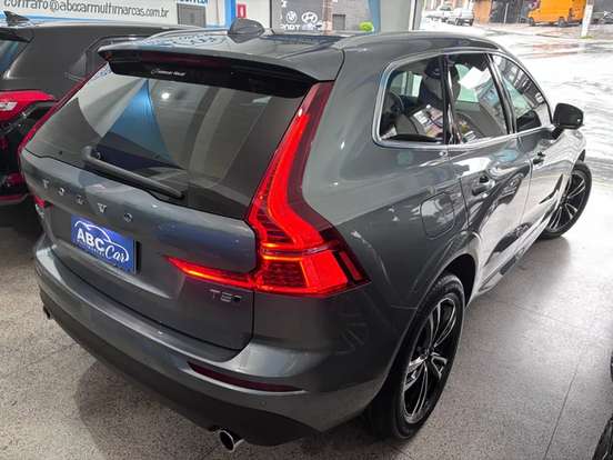 VOLVO-XC60-2019