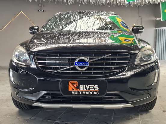 VOLVO-XC60-2015