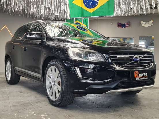 VOLVO-XC60-2015
