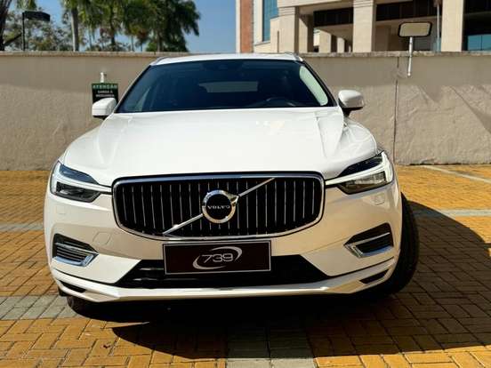 VOLVO-XC60-2021