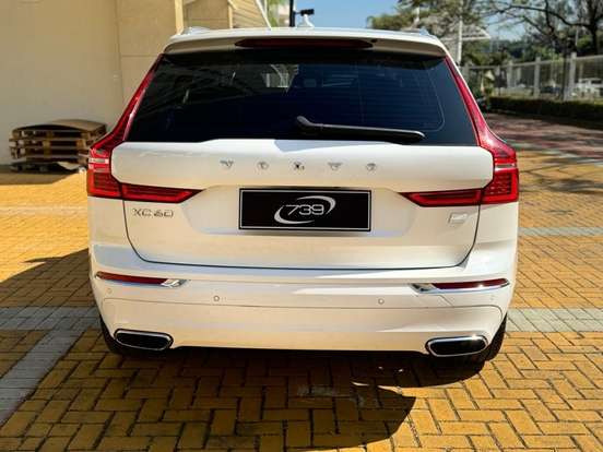 VOLVO-XC60-2.0 T8 HYBRID MOMENTUM AWD GEARTRONIC VOLVO-XC60-2021