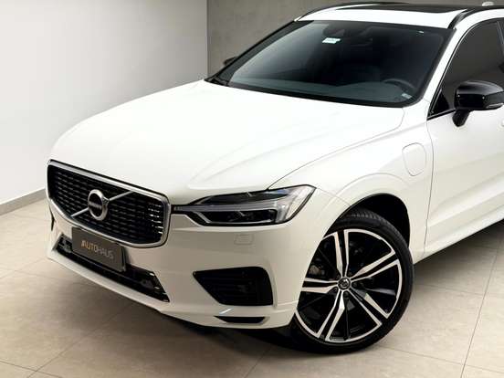 VOLVO-XC60-2020