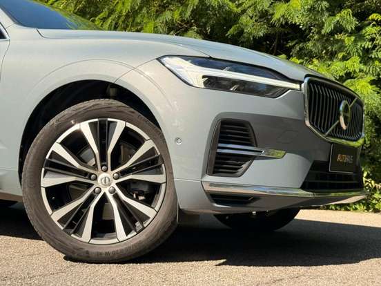 VOLVO-XC60-2022