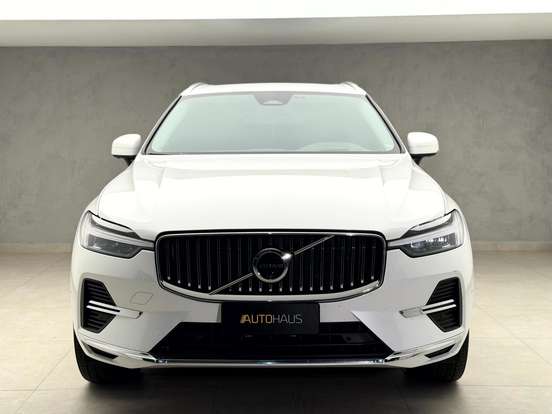 VOLVO-XC60-2023